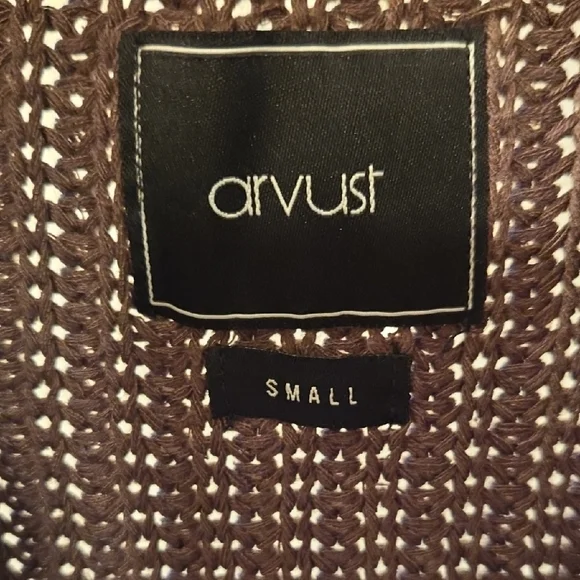 Stylish Men's Cardigan Sweater in Rich Brown - Picture 2 of 4